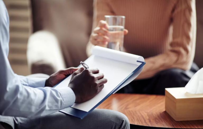 Tips to Stay Consistent During Alcohol Recovery