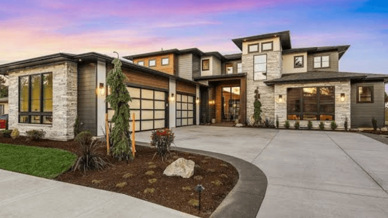 What Sets a High End Custom Home Builder Apart in Modern Residential Construction?
