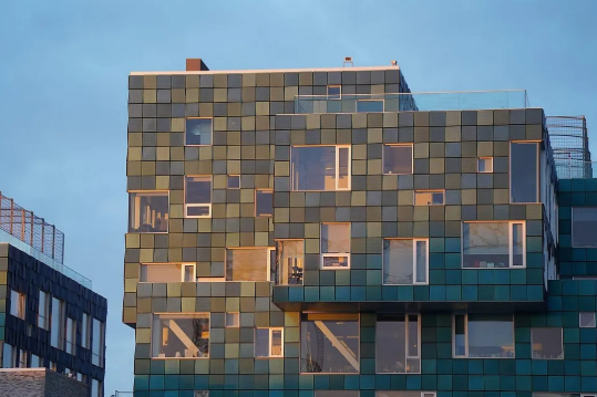 Solar Glass Panels: Transforming Building Facades Into Energy-Generating Surfaces