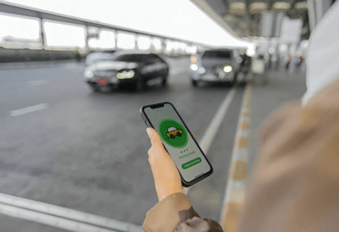 Why You Need a Rideshare Accident Lawyer After a Serious Crash