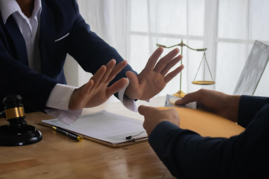 When Do Personal Injury Lawyers Advise You to Reject an Offer?