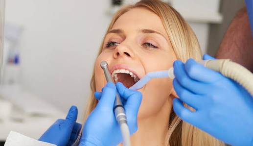 How General Dentists Check For Early Changes In Tooth Support